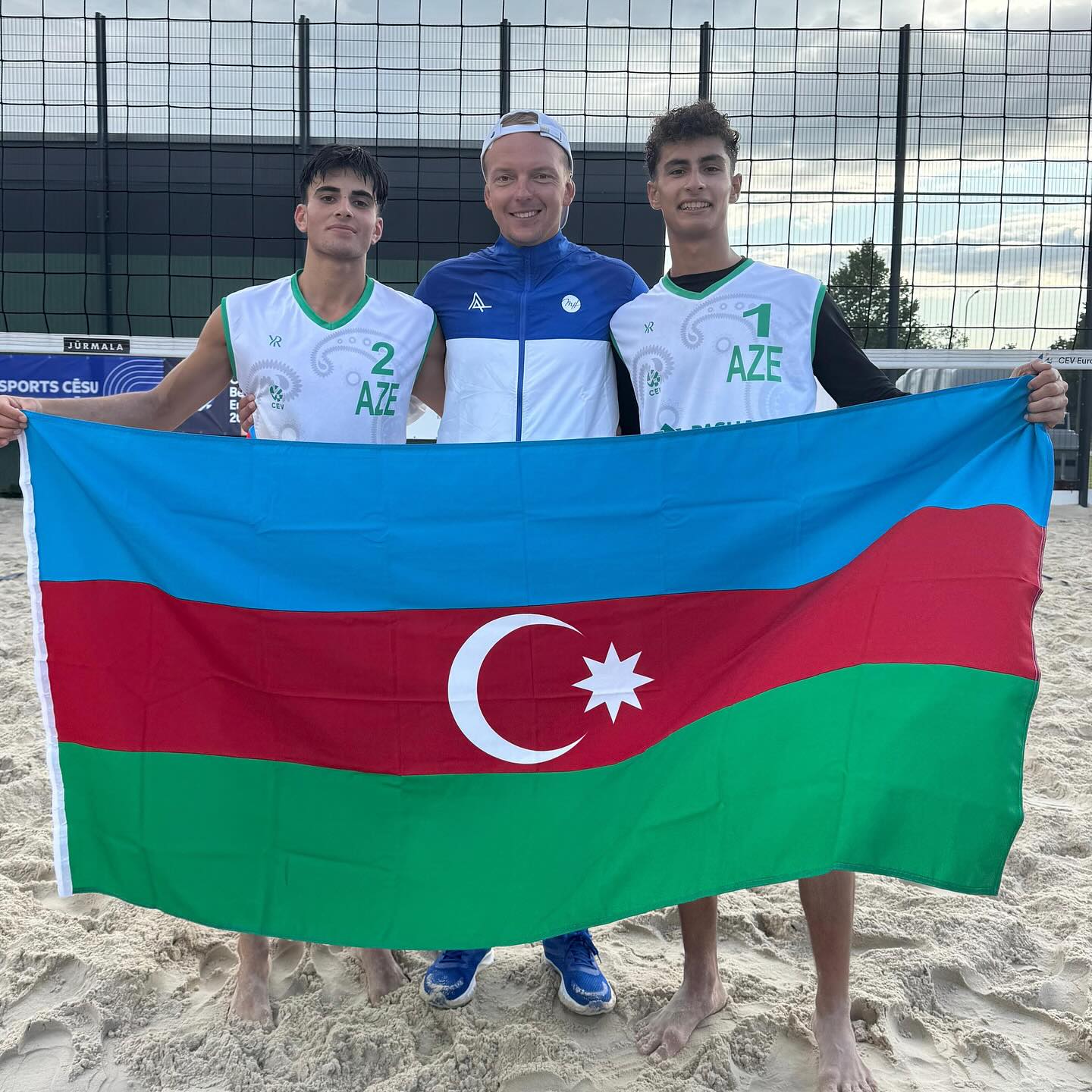 Çimərlik voleybolçularımız Avropa çempionatında əsas mərhələyə yüksəliblər.